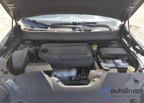 2019 Jeep Cherokee Latitude Plus 4X4 из США, поврежденный, VIN 1C4PJMLB2KD379918